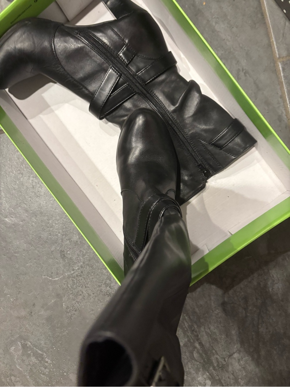 Women’s Kelly & Katie “Christy” black leather heeled boots size 8.5 - Picture 5 of 8